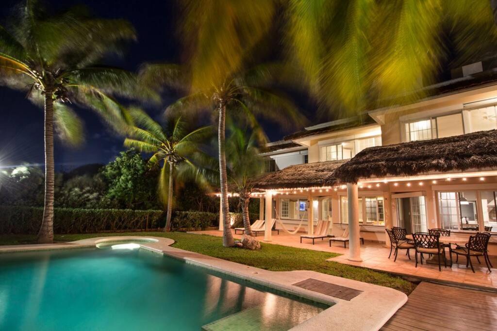 El Meco Beachfront & Private Pool Villa By Casa Paraiso Cancun Bagian luar foto